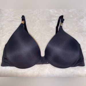 Victoria Secret’s - Style: Very SexyUplift Plunge - 32D